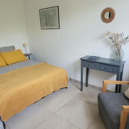 Location Appartement Dans Mas Provencal Monteux Exterior foto