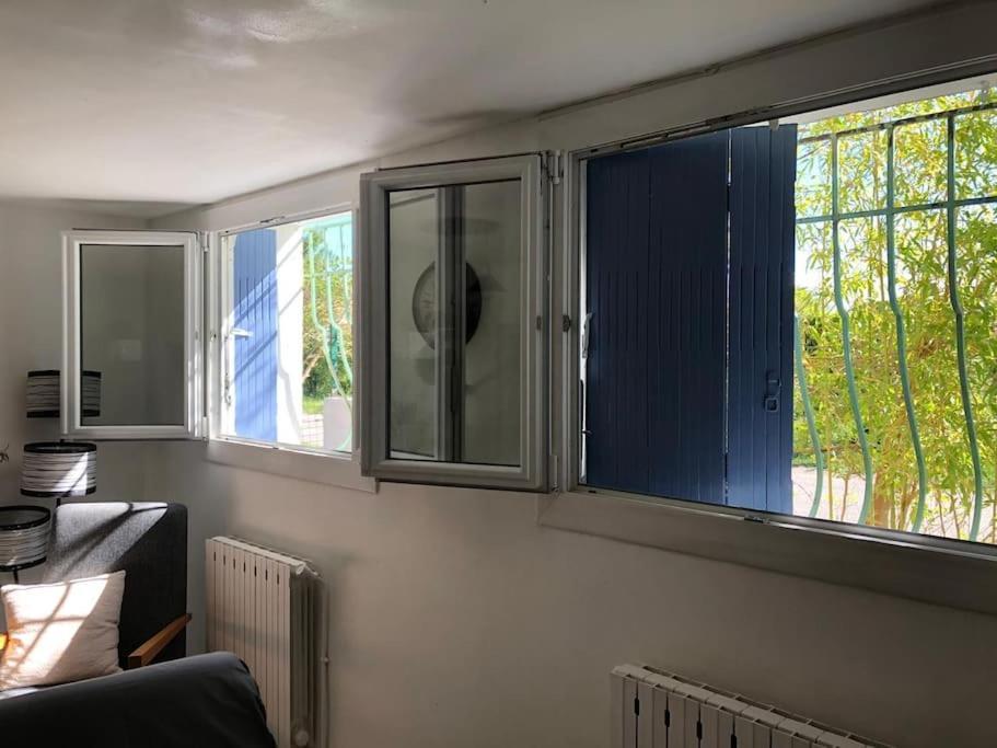 Location Appartement Dans Mas Provencal Monteux Exterior foto